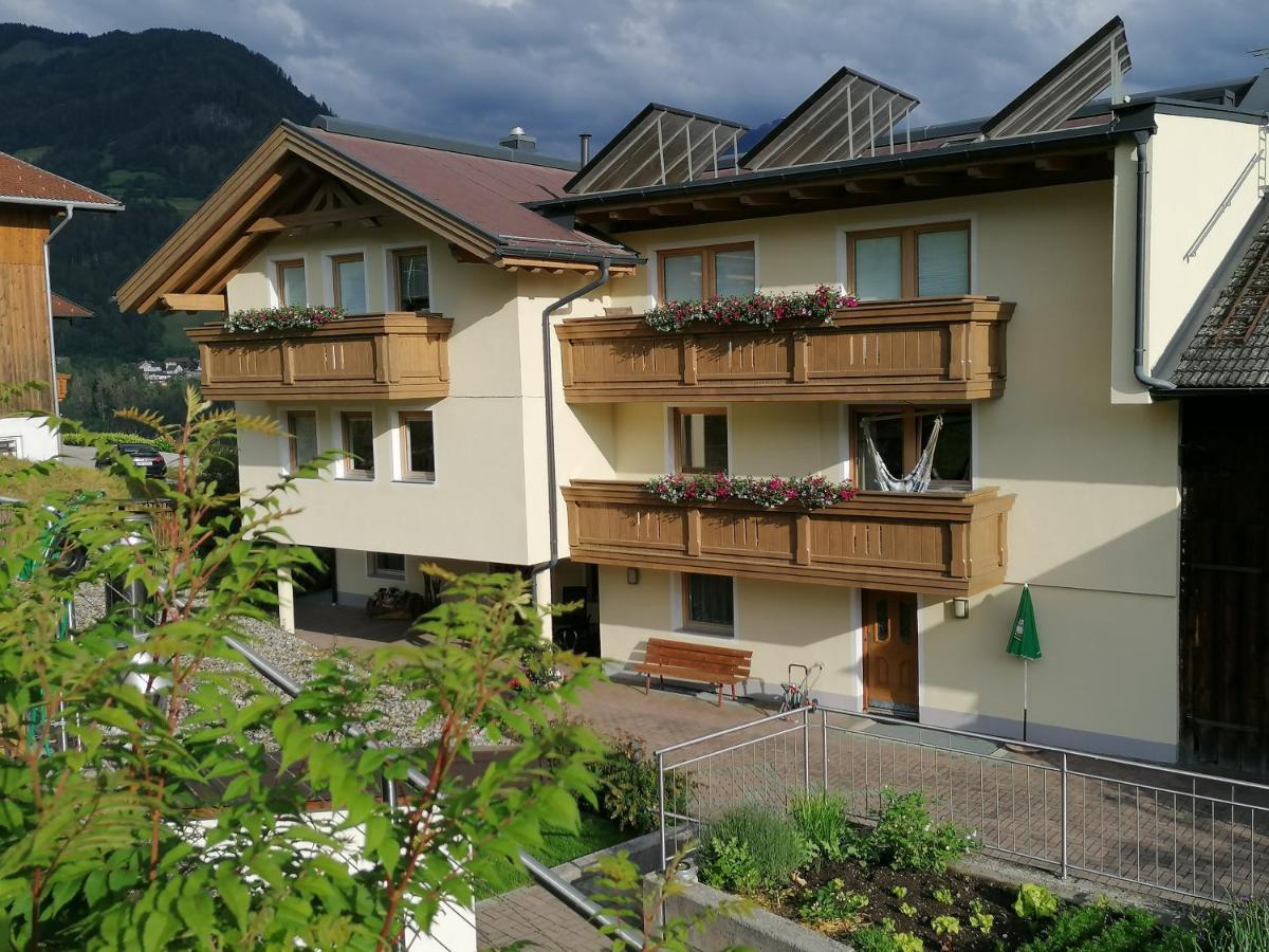 Kinderbauernhof Ierzerhof Arzl im Pitztal Exterior foto