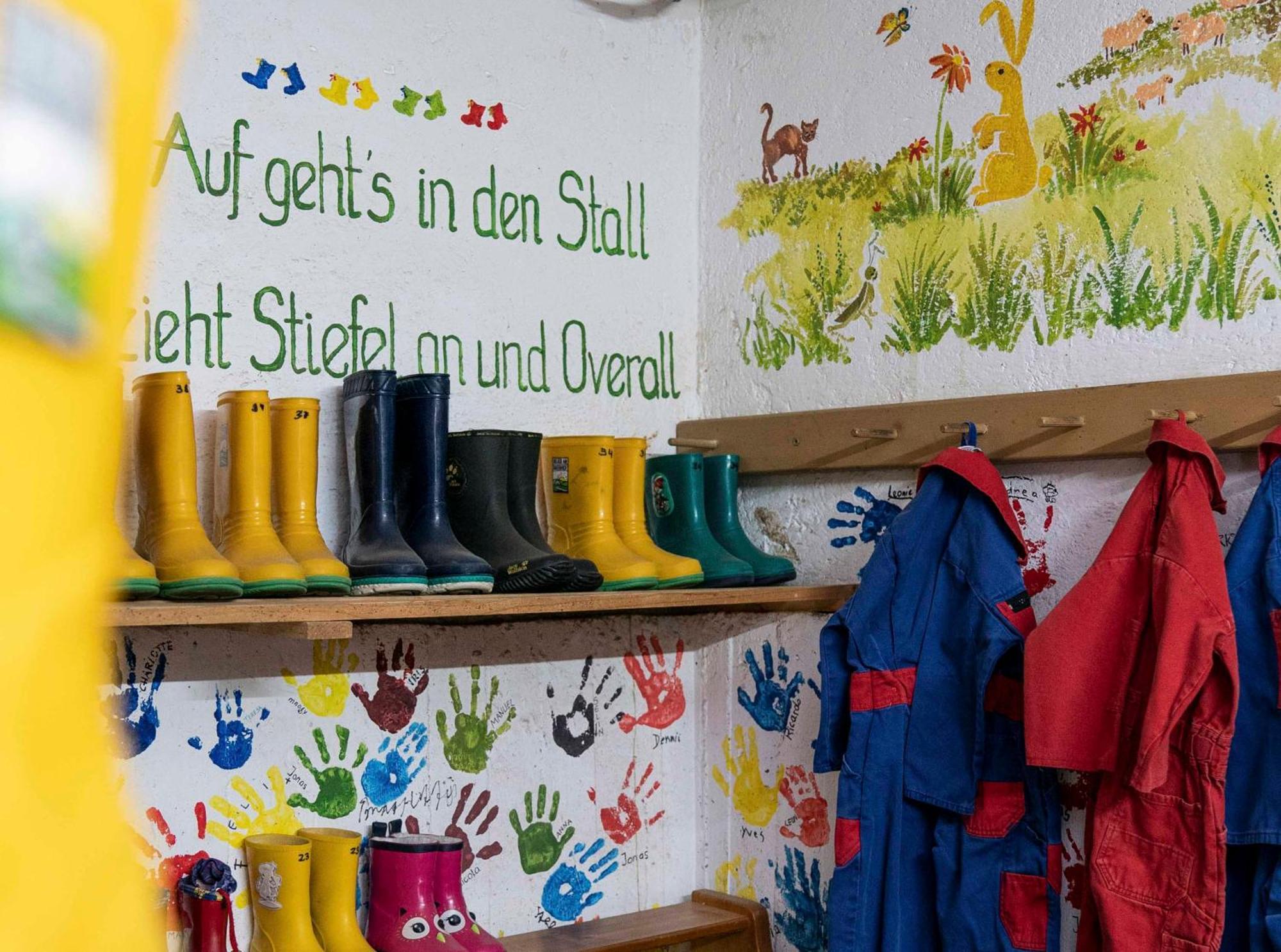Kinderbauernhof Ierzerhof Arzl im Pitztal Exterior foto
